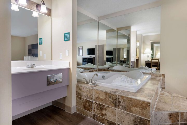 Room 40 of 47