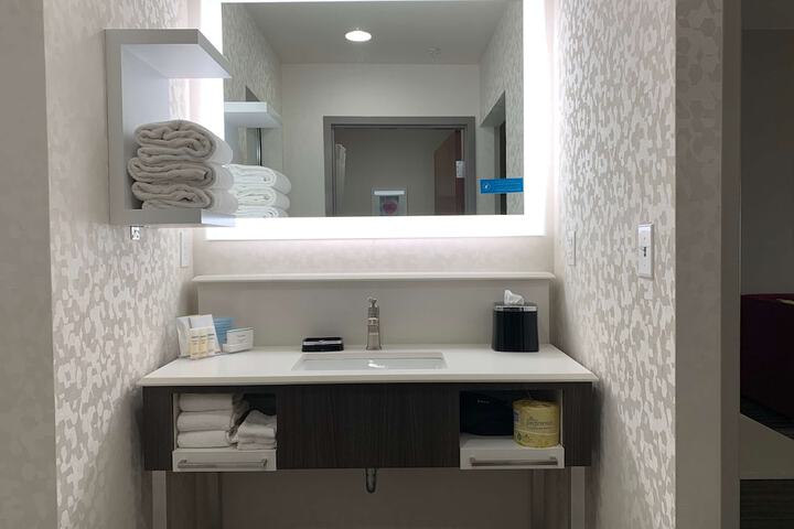 Room 21 of 79