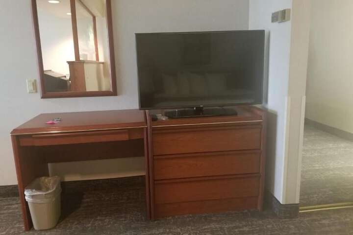 Room 16 of 24