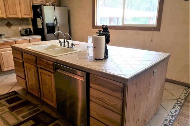 Rivers Edge Cabin
