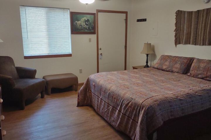 Room 16 of 36