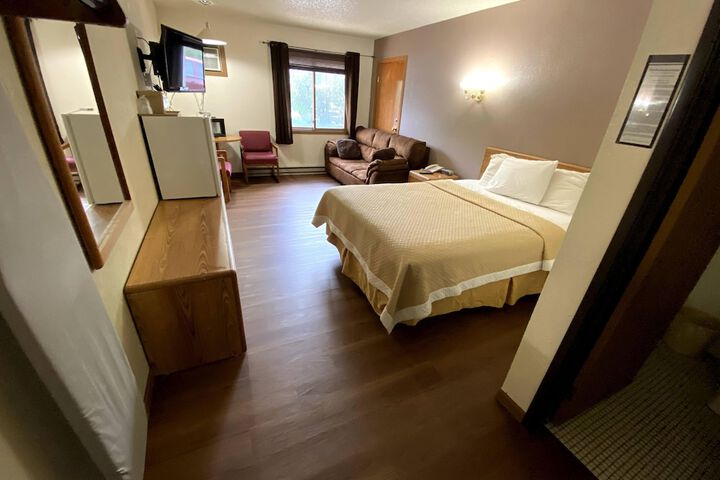 Room 9 of 45