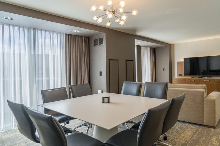 Room 18 of 112
