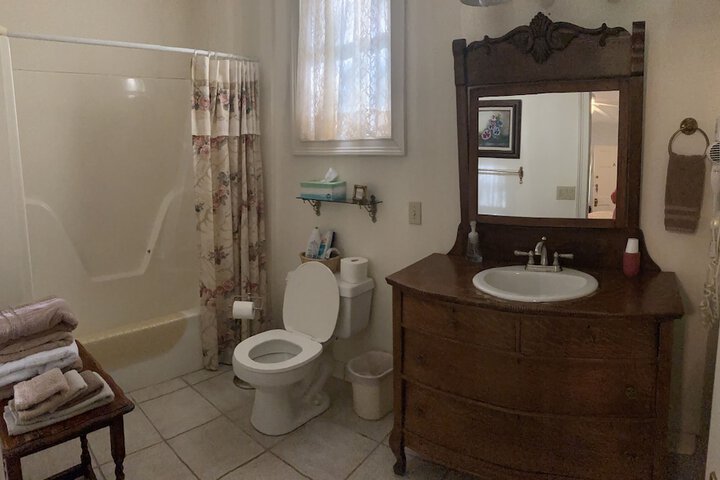Room 19 of 33
