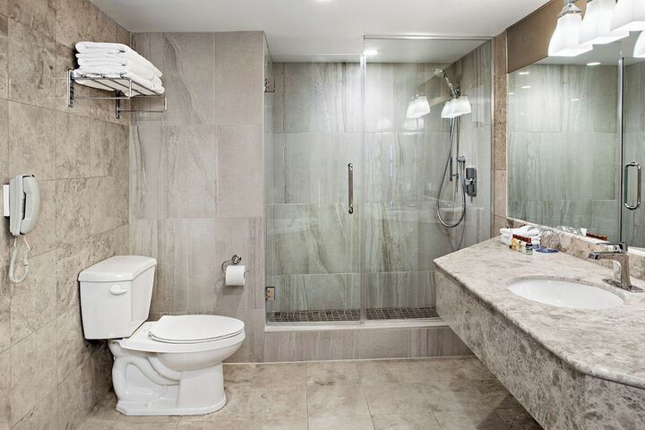 Sheraton Laval Hotel