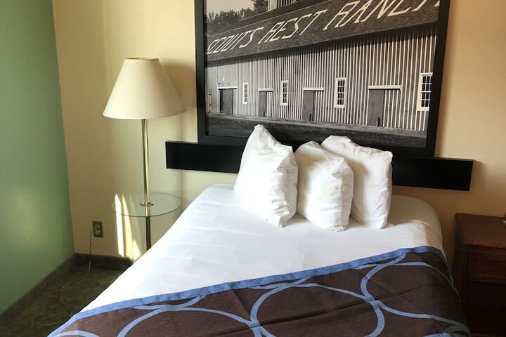 Room 29 of 51
