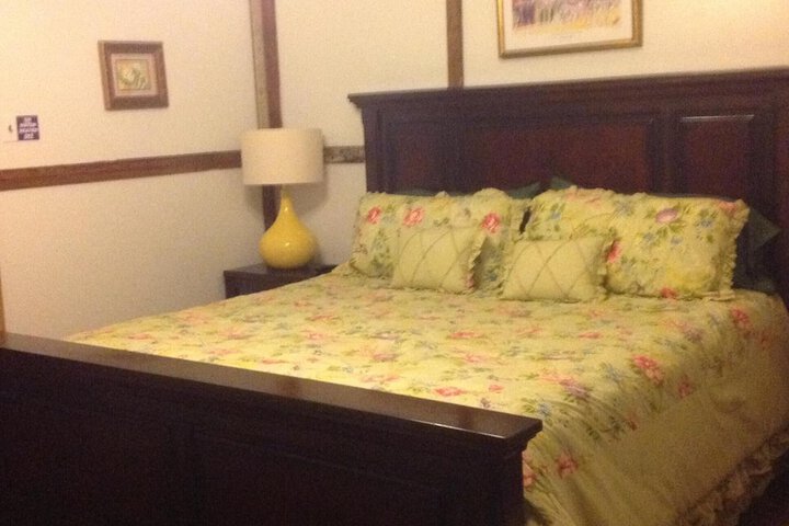 Room 41 of 80