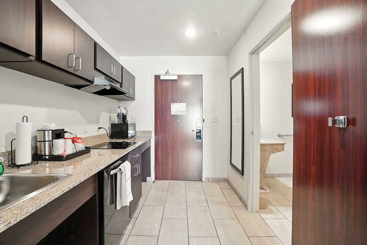 Cobblestone Hotel & Suites - Monte Vista