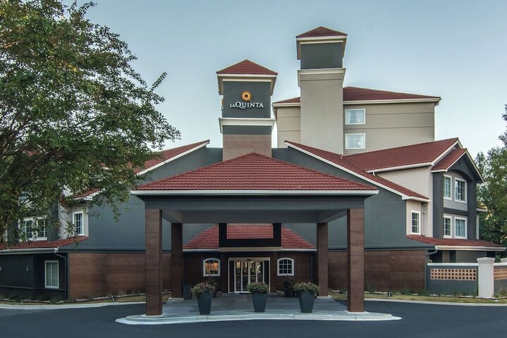 Hotel 3 of 39