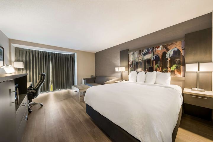 Room 14 of 34