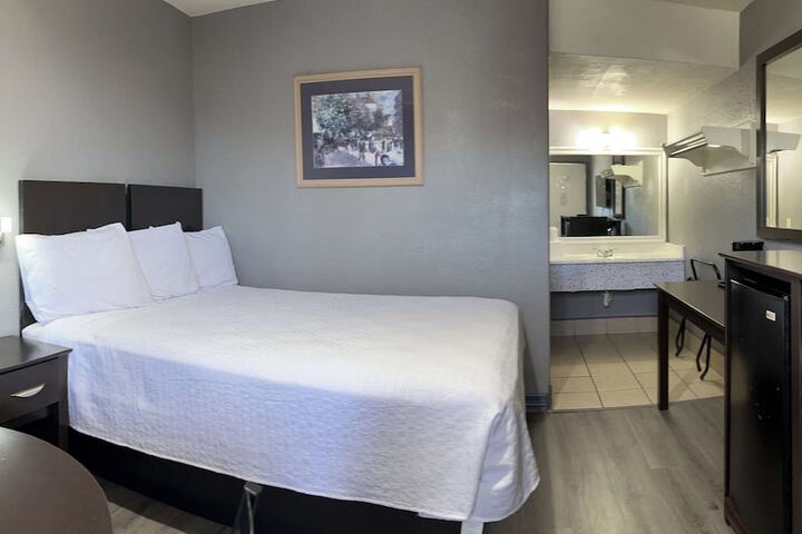 Room 41 of 54