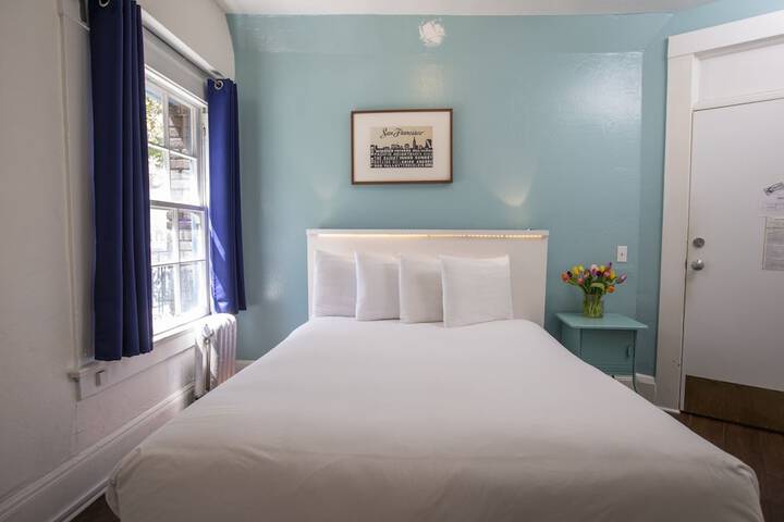 Room 38 of 120