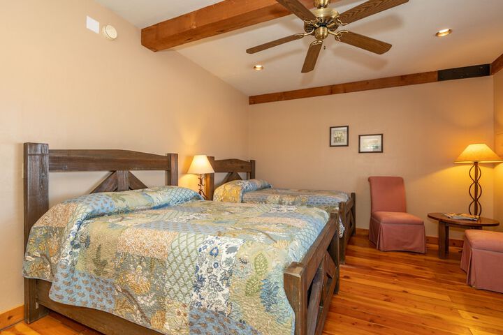 Room 14 of 26