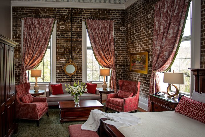 Room 46 of 65