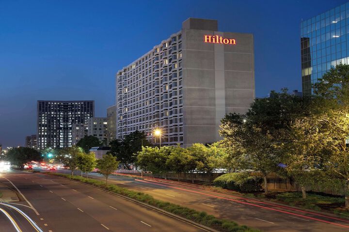 Hotel 4 of 131