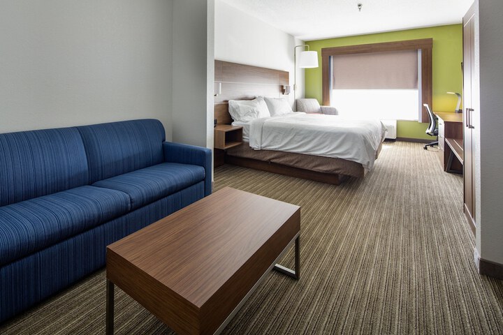 Room 45 of 62