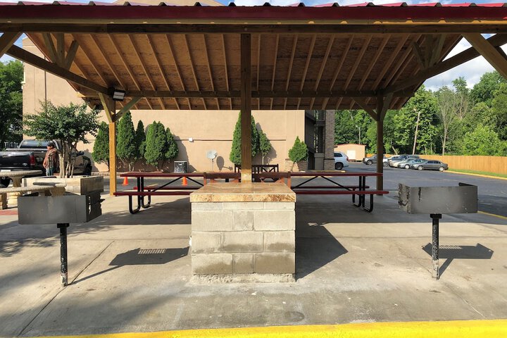 Property Grounds 24 of 24