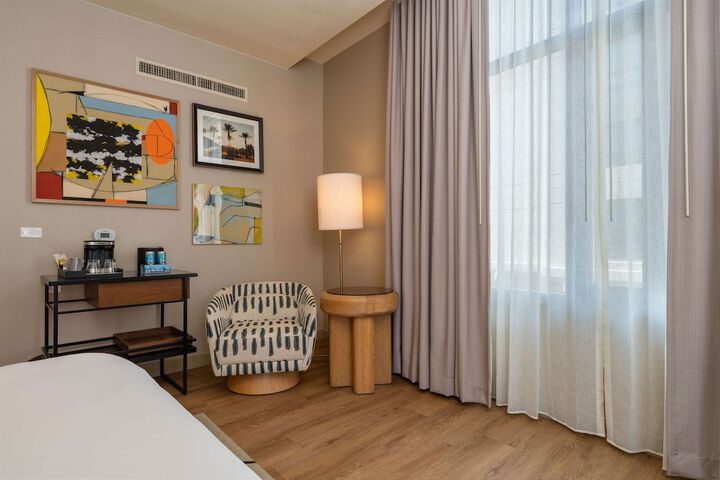 Room 49 of 92