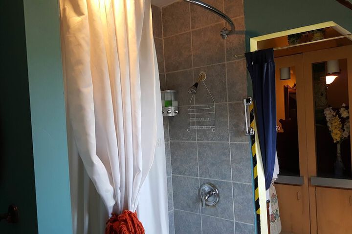 Room 20 of 53