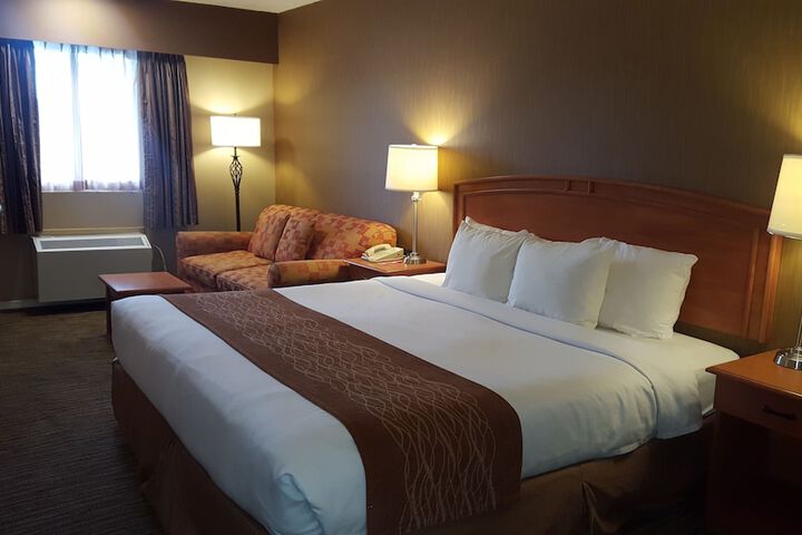 Room 43 of 64