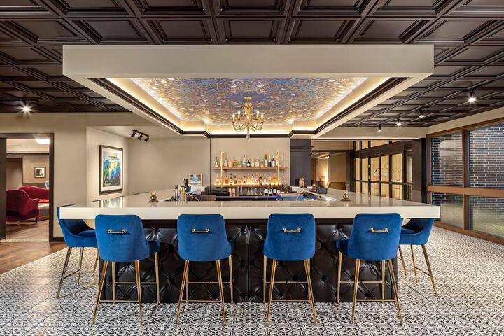 The Highlander Hotel Iowa City an Ascend Collection Hotel