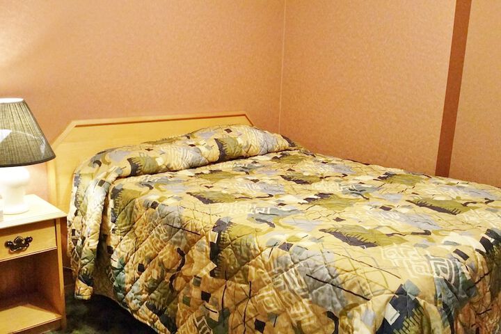 Room 36 of 60
