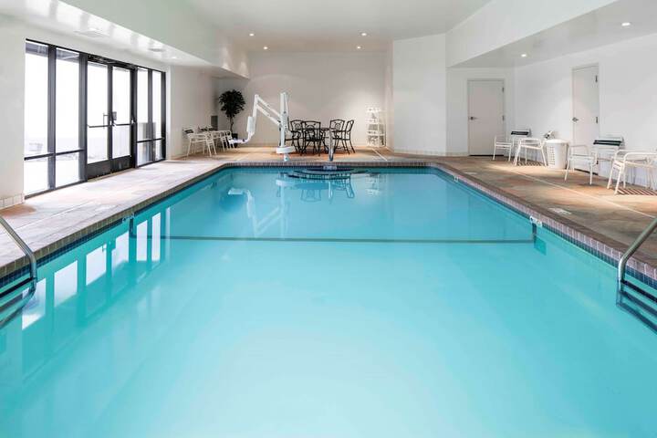 Pool 2 of 20