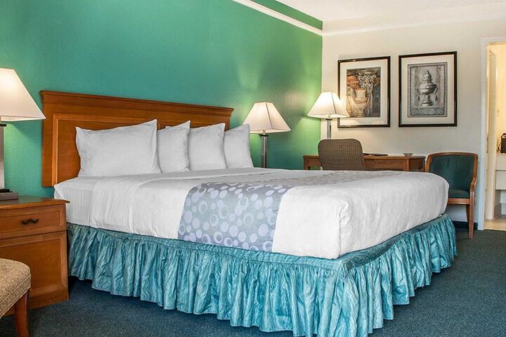 Quality Inn Tulsa Central
