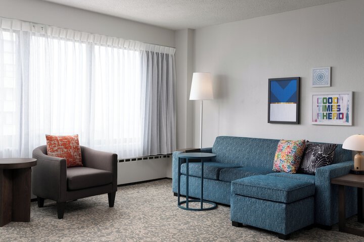 Room 16 of 37