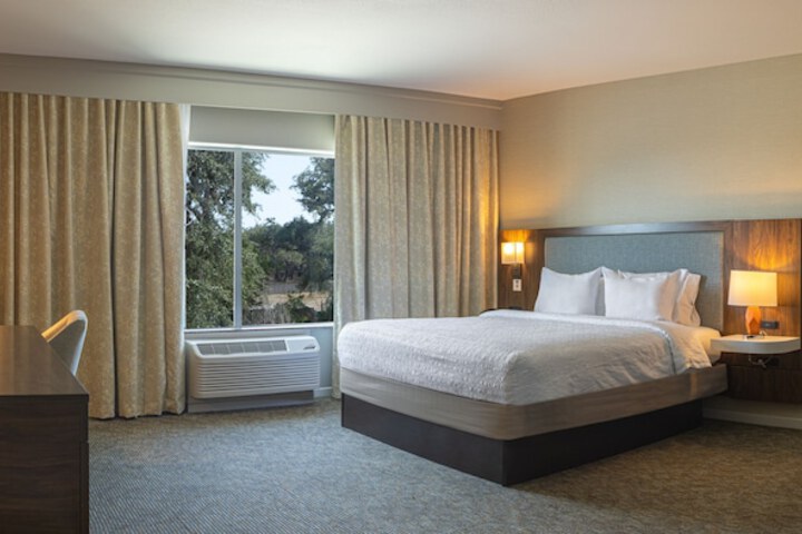Hampton Inn & Suites Boerne