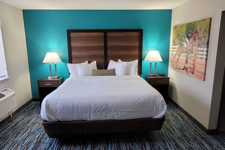 Clarion Pointe Harrodsburg-Danville