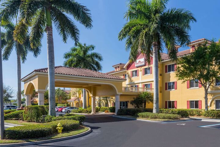 Hotel 2 of 35