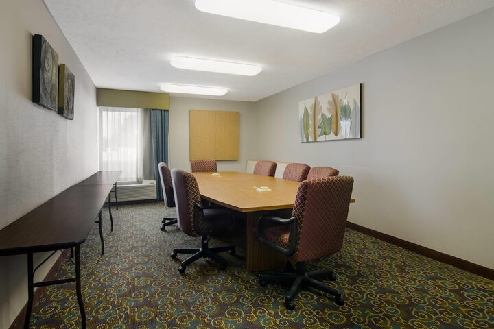 Comfort Inn Cadillac