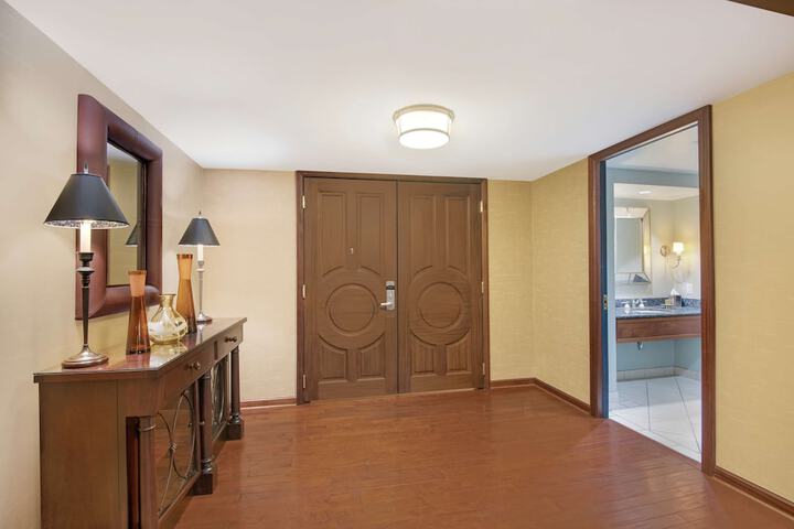 DoubleTree by Hilton Stamford