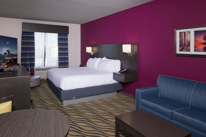 Room 14 of 31