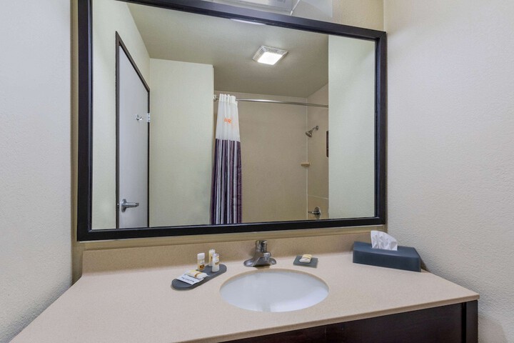Room 42 of 56