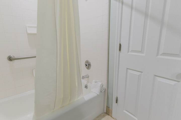 Room 44 of 51
