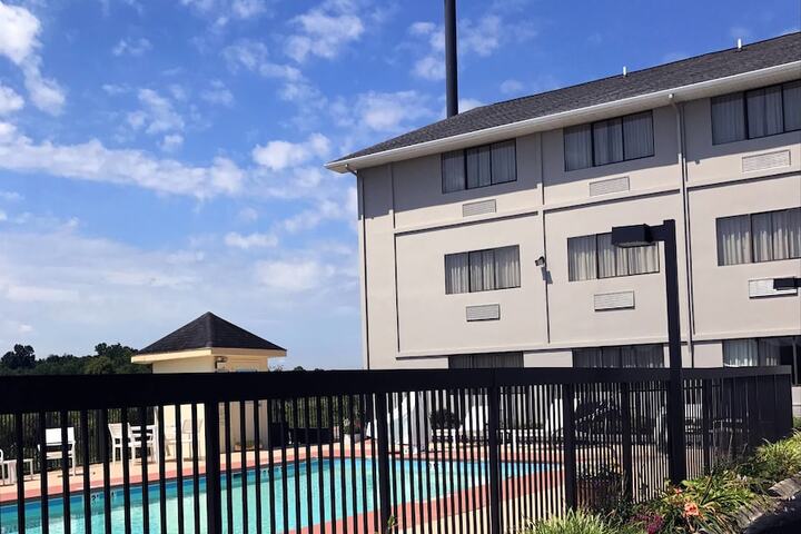 Pool 6 of 39
