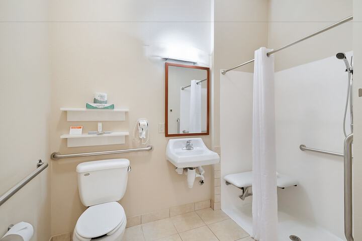 Room 16 of 23