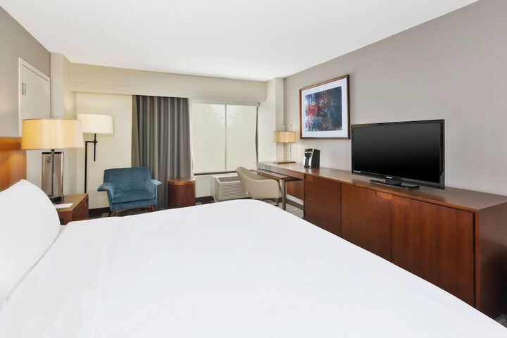 Room 105 of 139