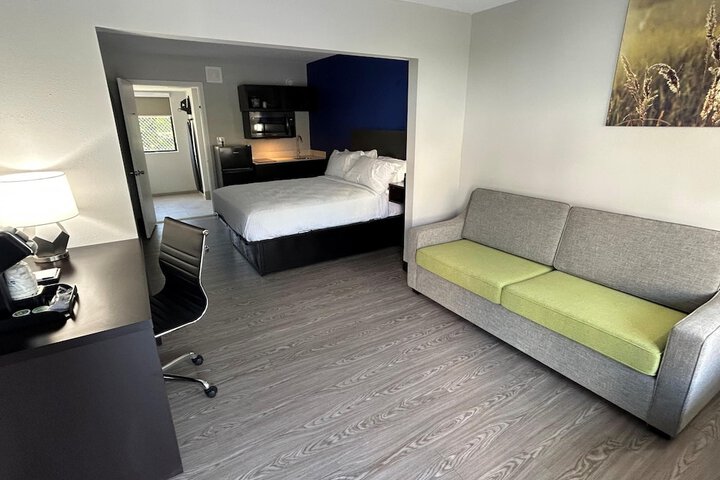 SureStay Studio by Best Western Rowland