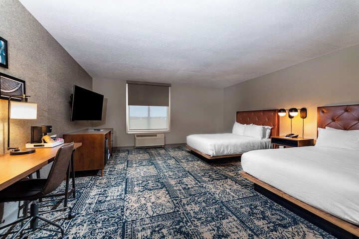 Room 18 of 38