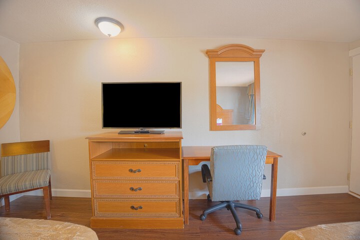 Room 110 of 128