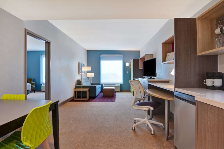 Room 33 of 50
