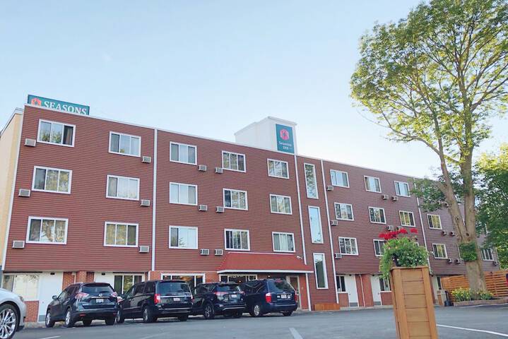 Hotel 3 of 12