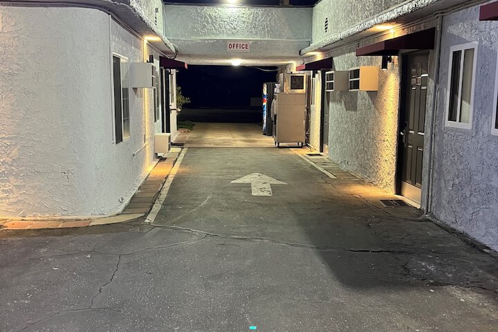 Griffith Park Motel - LA Hollywood Area