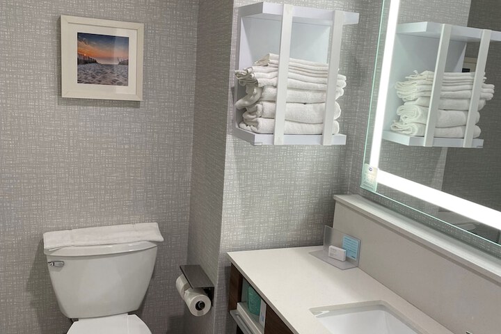 Room 15 of 15