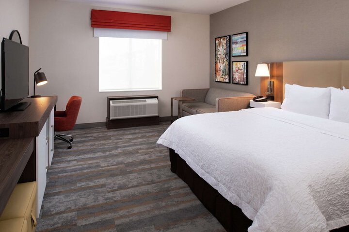 Hampton Inn & Suites Buena Park