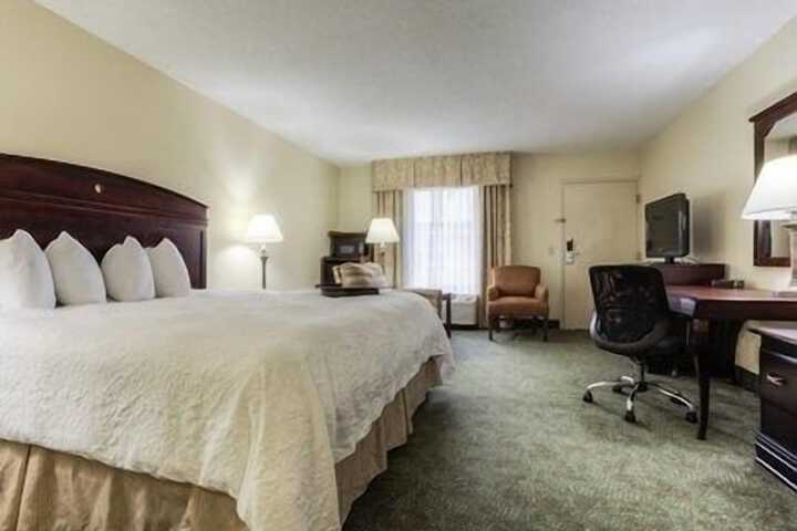Room 18 of 52