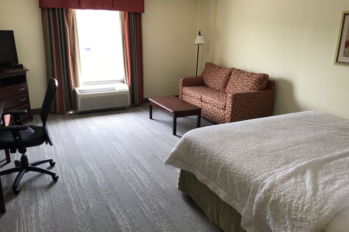 Hampton Inn & Suites Lamar